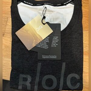 New With Tags - On Cloud Men Black R.O.C. T-Shirt - Medium